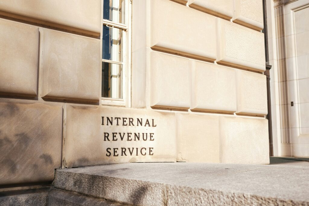 Infographic of the IRS building